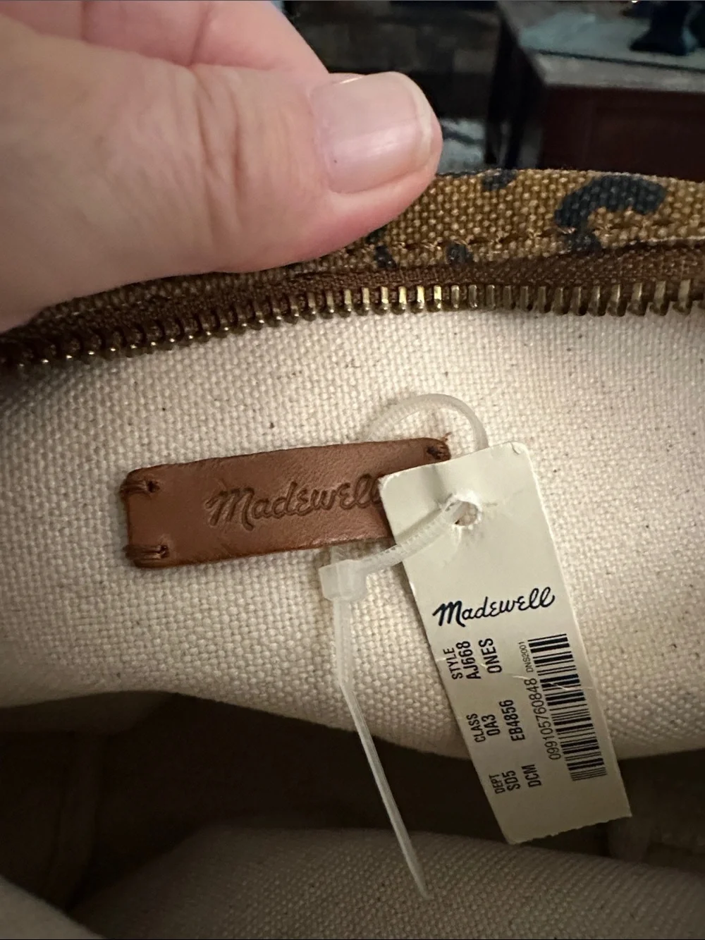 Nwts Madewell Distressed Canvas Leopard Hobo